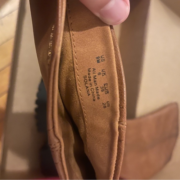 womens size 9 boots - Picture 3 of 8